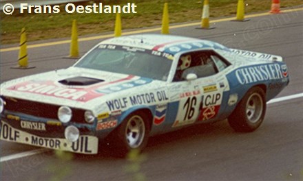 16 - Chrysler Hemicuda - Wolf Motor Racing Team