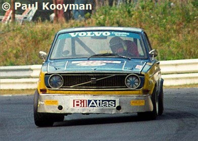 32 - Volvo 142 - SEEO Motor-Racing