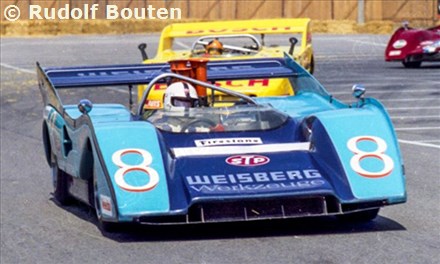 8 - McLaren M8F Chevrolet #72-02 (Trojan) - Helmut Felder