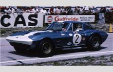 2 - Chevrolet Corvette Grand Sport #003 - Mecom Racing Team