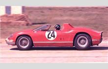 24 - Ferrari 330 P #0818 - Maranello Concessionaires