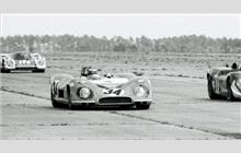 34 - Matra-Simca MS650 #01 - Equipe Matra-Elf