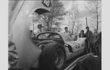 4 - Porsche 906 - Bosch Racing Team