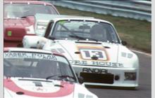 13 - Porsche 935 #930 670 0180 - Hal Shaw Racing