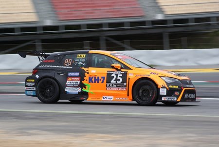 International Endurance Serie - 24 H of Barcelona trofeo Fermi Vélez (event report and photos by Raymond Bonnello) - picture number 026