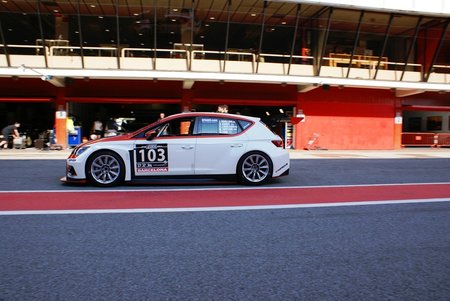 International Endurance Serie - 24 H of Barcelona trofeo Fermi Vélez (event report and photos by Raymond Bonnello) - picture number 060