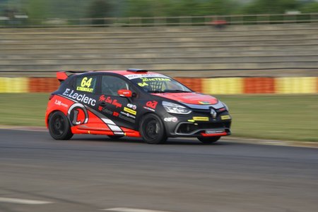 Blancpain Sprint Série 2014 - Coupes de Pâques in Nogaro (support race report by Raymond Bonnello) - picture number 028