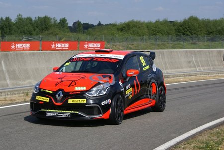 Blancpain Sprint Série 2014 - Coupes de Pâques in Nogaro (support race report by Raymond Bonnello) - picture number 035
