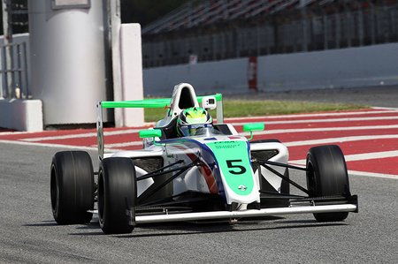 Retrospective 2017 (event report and photos by Raymond Bonnello) - picture number 073