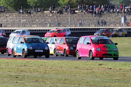 Retrospective 2017 (event report and photos by Raymond Bonnello) - picture number 097