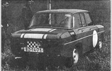 32 - Renault R8