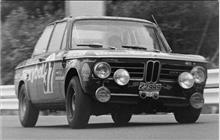 37 - BMW 2002
