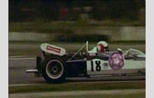 18 - Surtees TS7 Ford #TS7-002 - Auto Motor und Sport/Team Surtees