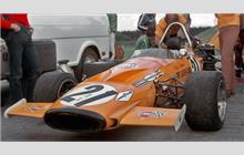 21 - McLaren M14A Ford #M14A/2 - Bruce McLaren Motor Racing