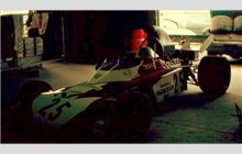 25 - Surtees TS9B Ford #TS9-004 - Ceramica Pagnossin - Team Surtees