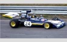 24 - Surtees TS14A Ford #TS14-05 - Brooke Bond Oxo-Rob Walker-Team Surtees