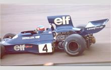 4 - Tyrrell 007 Ford #007/4 - Elf Team Tyrrell