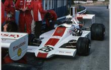 26 - Lola T370 Ford #HU2 - Embassy Racing with Graham Hill Racing Team