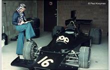 16 - Shadow DN3 Ford #DN3-3A - UOP Shadow Racing Team