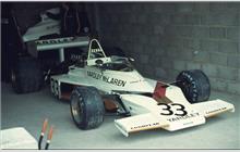 33 - McLaren M23 Ford #7 - Yardley Team McLaren