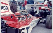 5T - McLaren M23 Ford #5 - Marlboro Team Texaco