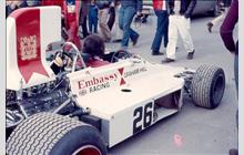 26 - Lola T370 Ford #HU2 - Embassy Racing with Graham Hill
