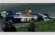 24T - Hesketh 308E Ford #308E/3 - Penthouse Rizla Racing
