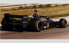 24 - Hesketh 308E Ford #308E/5 - Olympus Cameras with Hesketh Racing