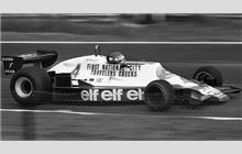 4 - Tyrrell 008 Ford #008/3 - Elf Team Tyrrell