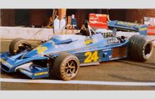 24 - Hesketh 308E Ford #308E/5 - Olympus Cameras with Hesketh Racing