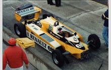 16 - Renault RE20 Turbo #RE25 - Equipe Renault Elf