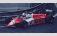 22 - Alfa Romeo 182 #182/4 - Marlboro Team Alfa Romeo