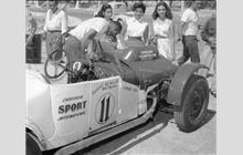 11 - Caballo de Hiero Oldsmobile (Ford) - Akton Miller