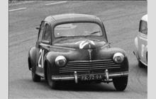 21 - Peugeot 203