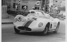 52 - Maserati 200S #2401 - Equipo C.A.D.V.