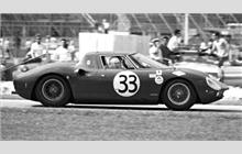 33 - Ferrari 250 LM #5149 - North American Racing Team