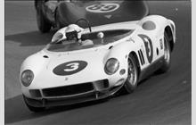 3 - Ferrari 330 P - North American Racing Team