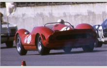 77 - Ferrari 330 P2 #0826 - North American Racing Team