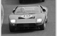 10 - Ford GT40 Roadster #GT/112 - Ford Advanced Vehicles Ltd.