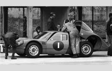 1 - Porsche 904 GTS #055 - Racing Team Holland