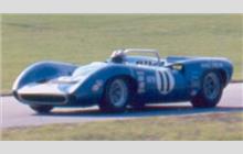11 - Lola T70 Ford #SL70/12 - John Mecom, Jr.