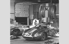 29 - Ferrari 250 LM #6047 - Mecom Racing Team