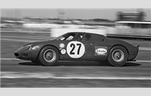27 - Ferrari 250 LM #5897a - David Piper