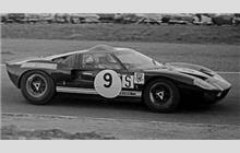 9 - Ford GT40 #1021 - E. S. Nelson