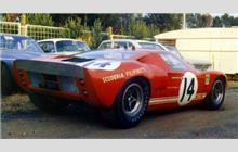 14 - Ford GT40 #1040 - Scuderia Filipinetti