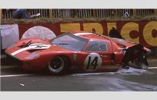 14 - Ford GT40 #1040 - Scuderia Filipinetti