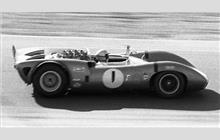 1 - Lola T70 Mk.2 Ford #SL72/37 - John W. Mecom Jr.