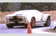 17 - Ford GT40 #1037 - Comstock Racing Team