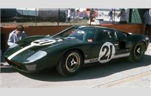 21 - Ford GT40 #GT/105 - Peter Sutcliffe