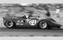 23 - Ferrari 330 P4 #0860 - Harrah's Club